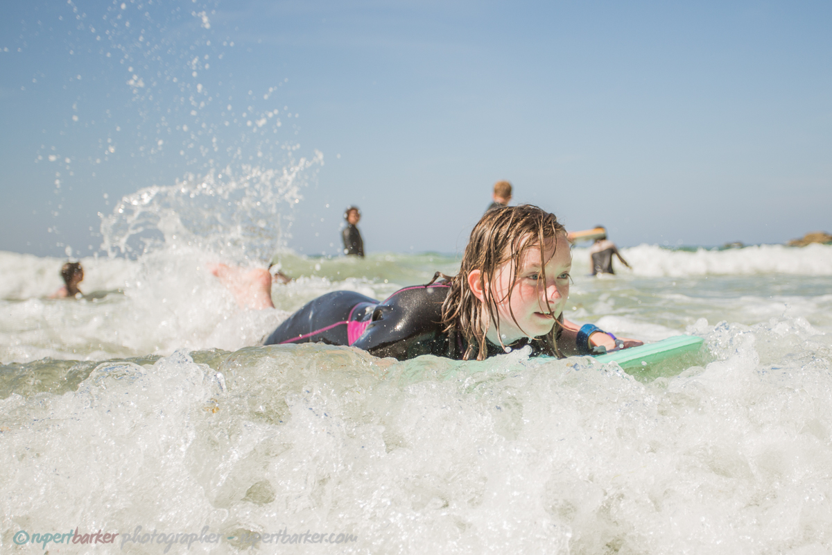 trevaunance cove cornwall beach surfer girls bodyboard