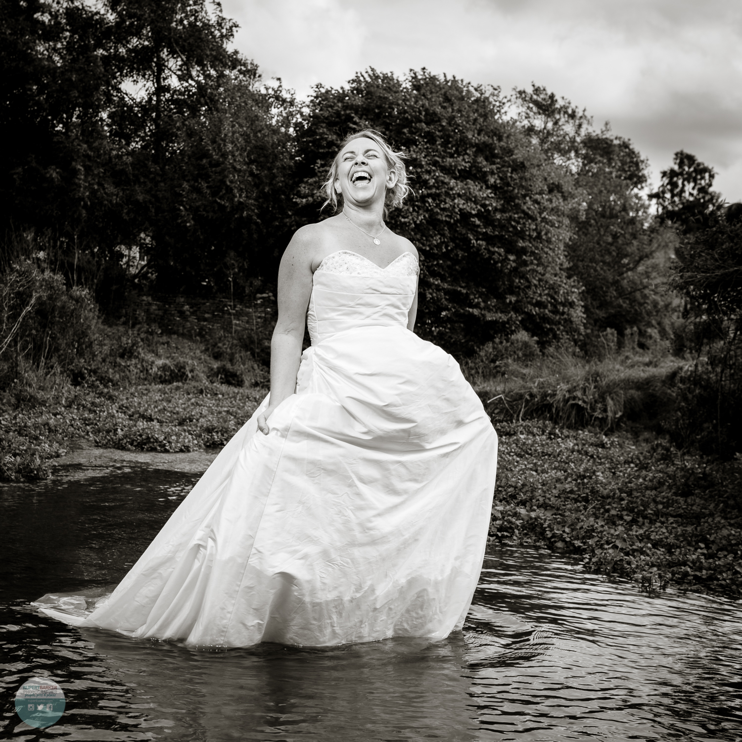 trash the dress river avon malmesbury wedding dress water bombs laughter